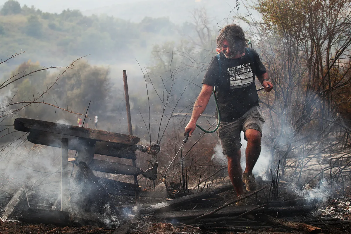 La situación de los incendios mejora aunque el riesgo de nuevos fuegos es muy alto