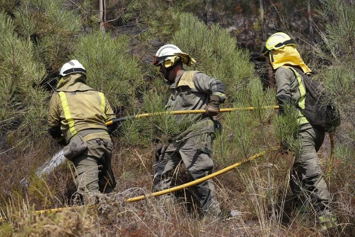 UGT denunciará y llevará ante la Inspección de Trabajo las condiciones de los bomberos forestales