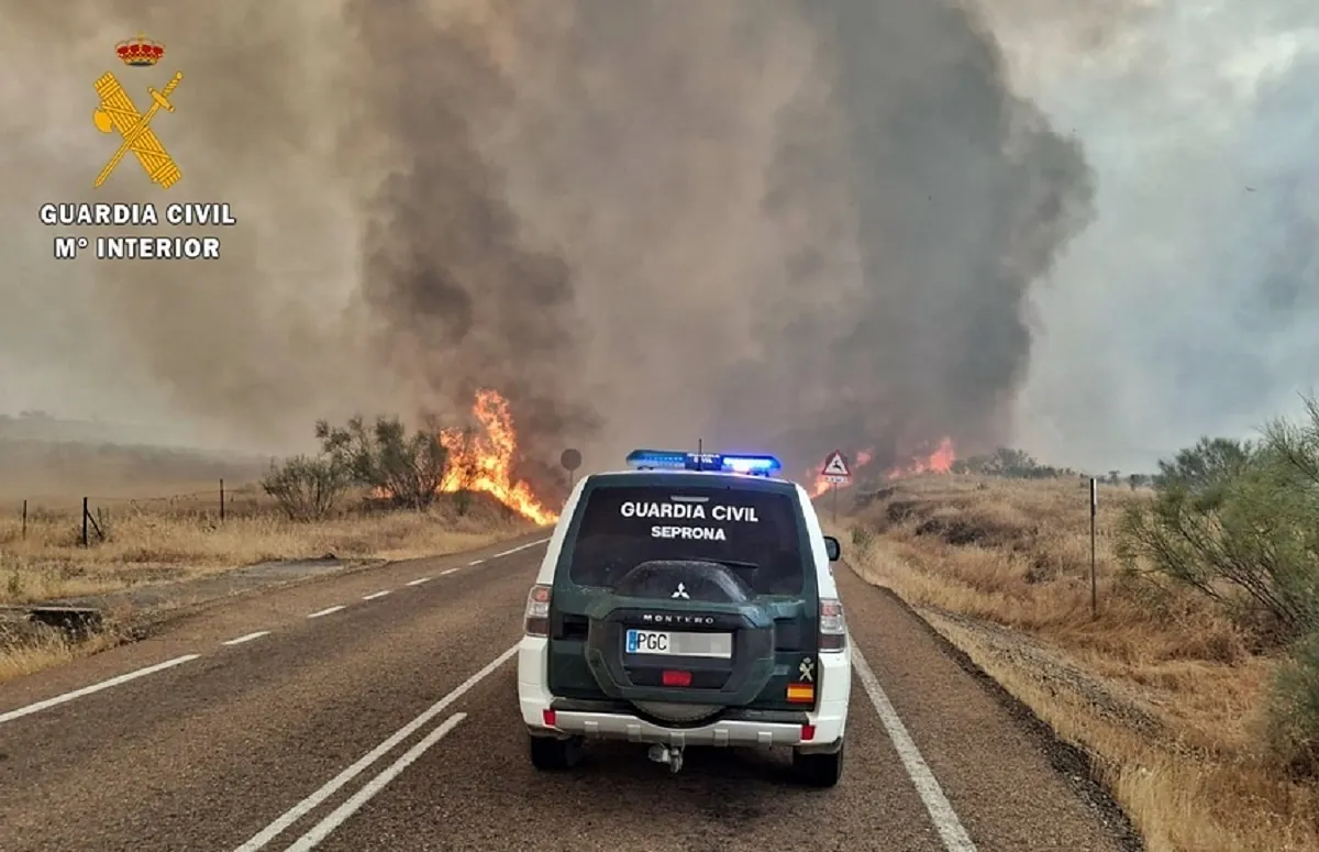 La Guardia Civil detiene a un madrileño de vacaciones en Burguillos del Cerro  (Badajoz) como autor de un incendio que afectó a 1.100 hectáreas en esa localidad