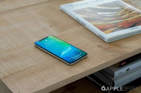 iPhone X en la mesa