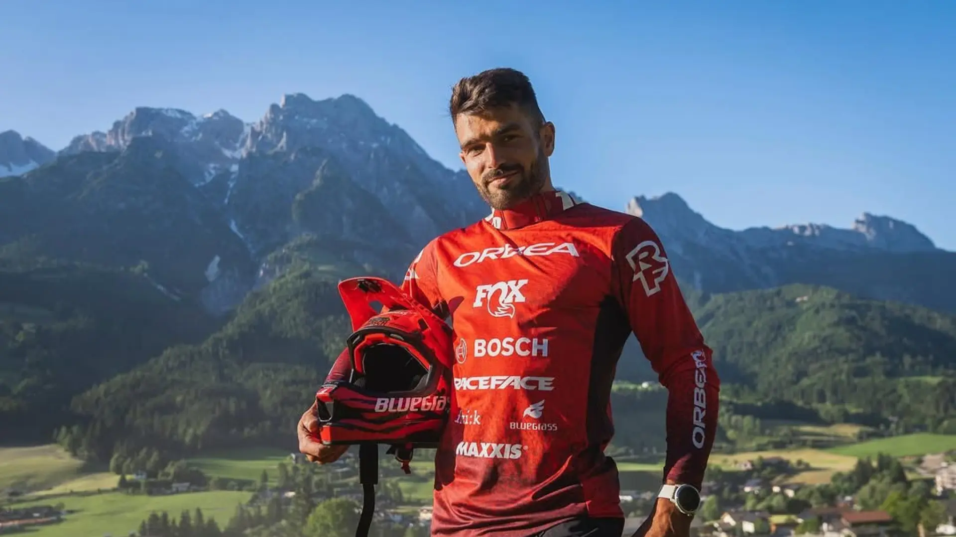 Un año de suspensión a Edgar Carballo, seis veces campeón de España de MTB, por «acoso sexual» a la ciclista Ares Masip