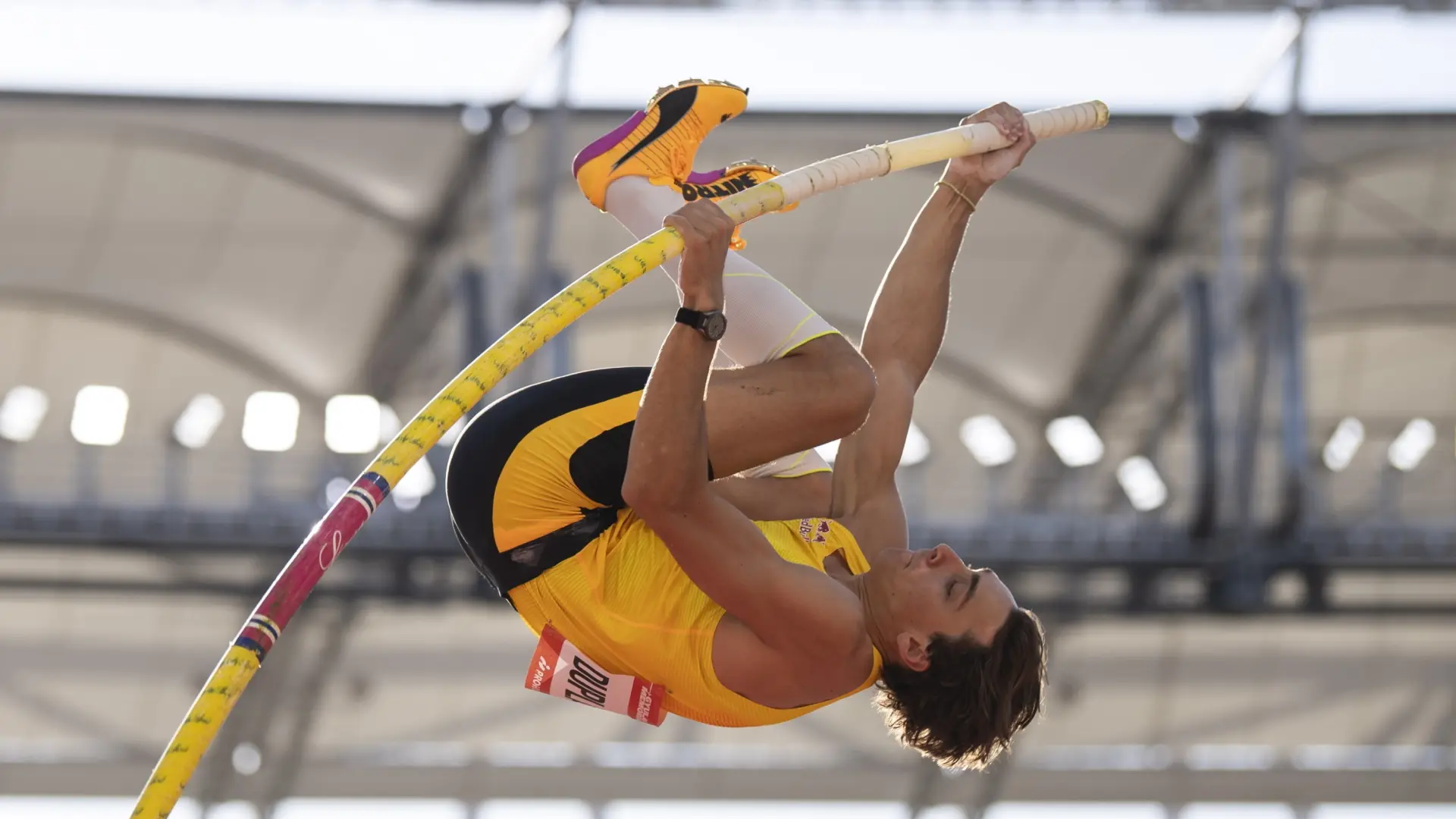Duplantis vuelve a escribir su nombre en la historia con un nuevo récord del mundo en salto de pértiga