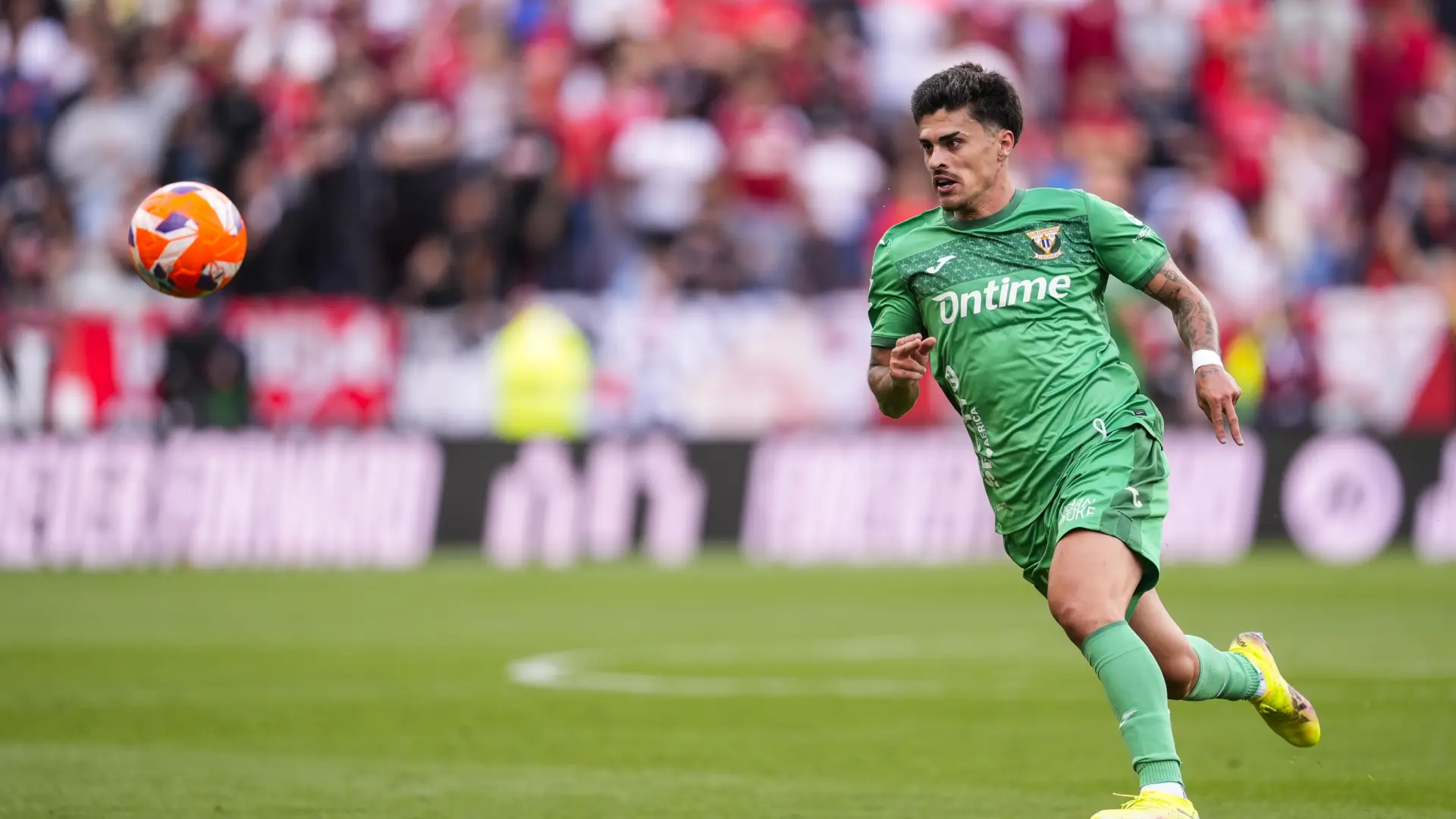 El permiso de paternidad, la medida límite que sopesa el futbolista Juan Cruz para forzar su salida del Leganés