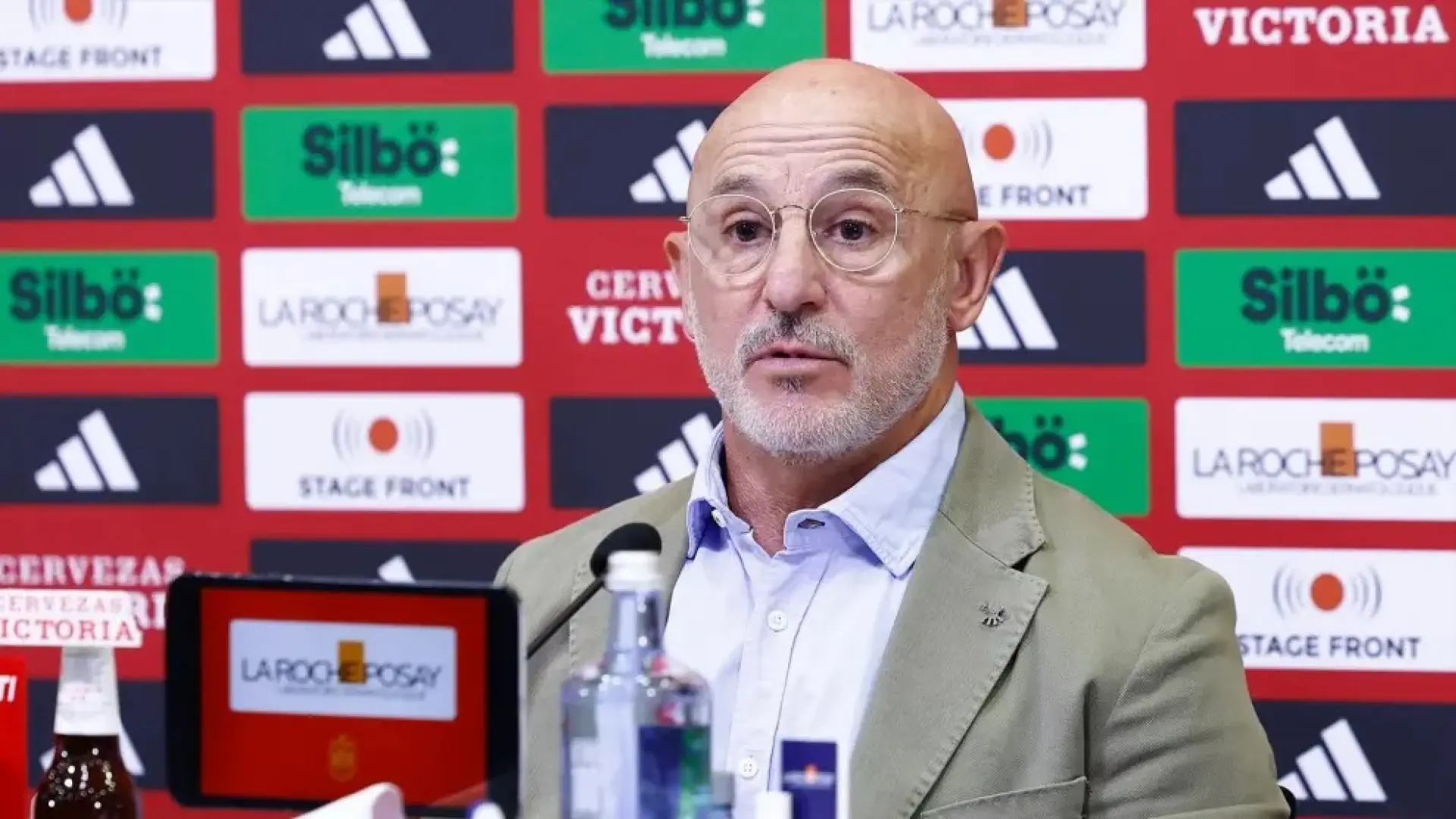 Luis de la Fuente anuncia este viernes la lista de convocados para la clasificación del Mundial: horario y dónde ver en directo