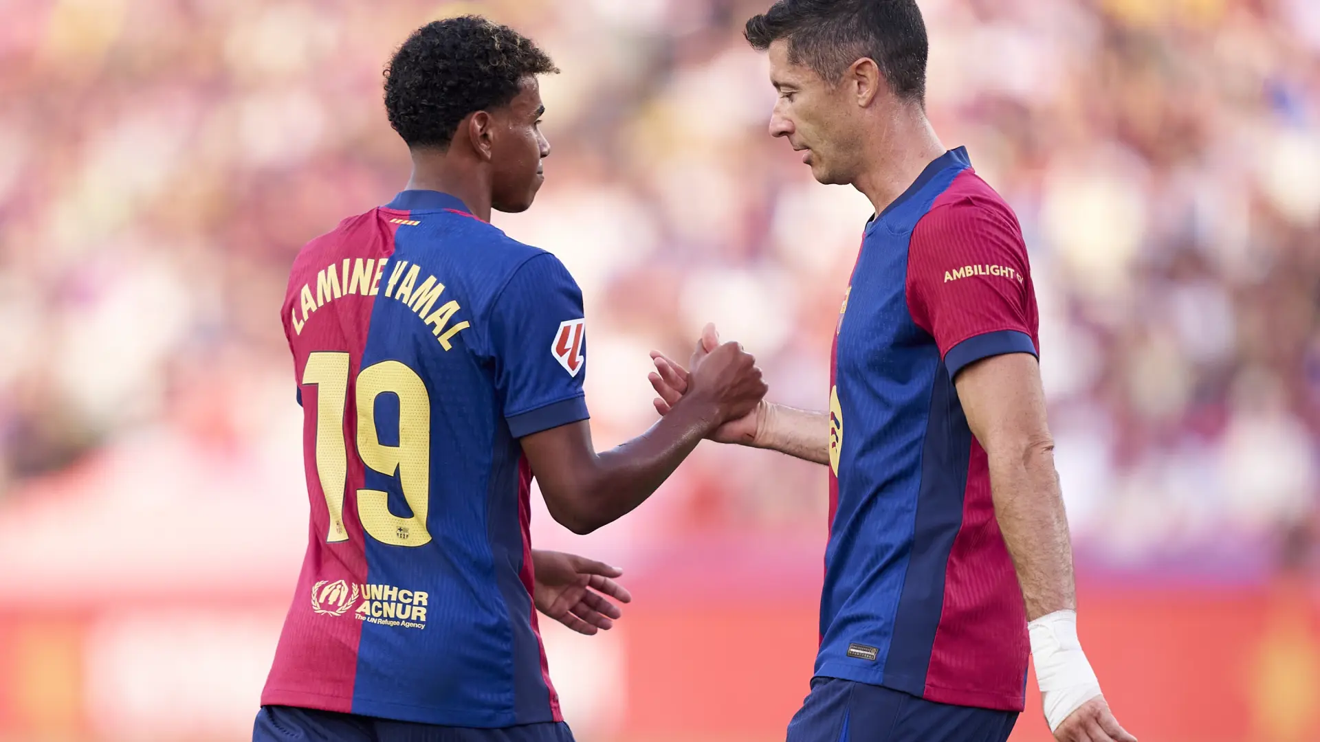 La UEFA multa a Lamine Yamal y a Lewandowski por incumplir las normas en un control antidopaje