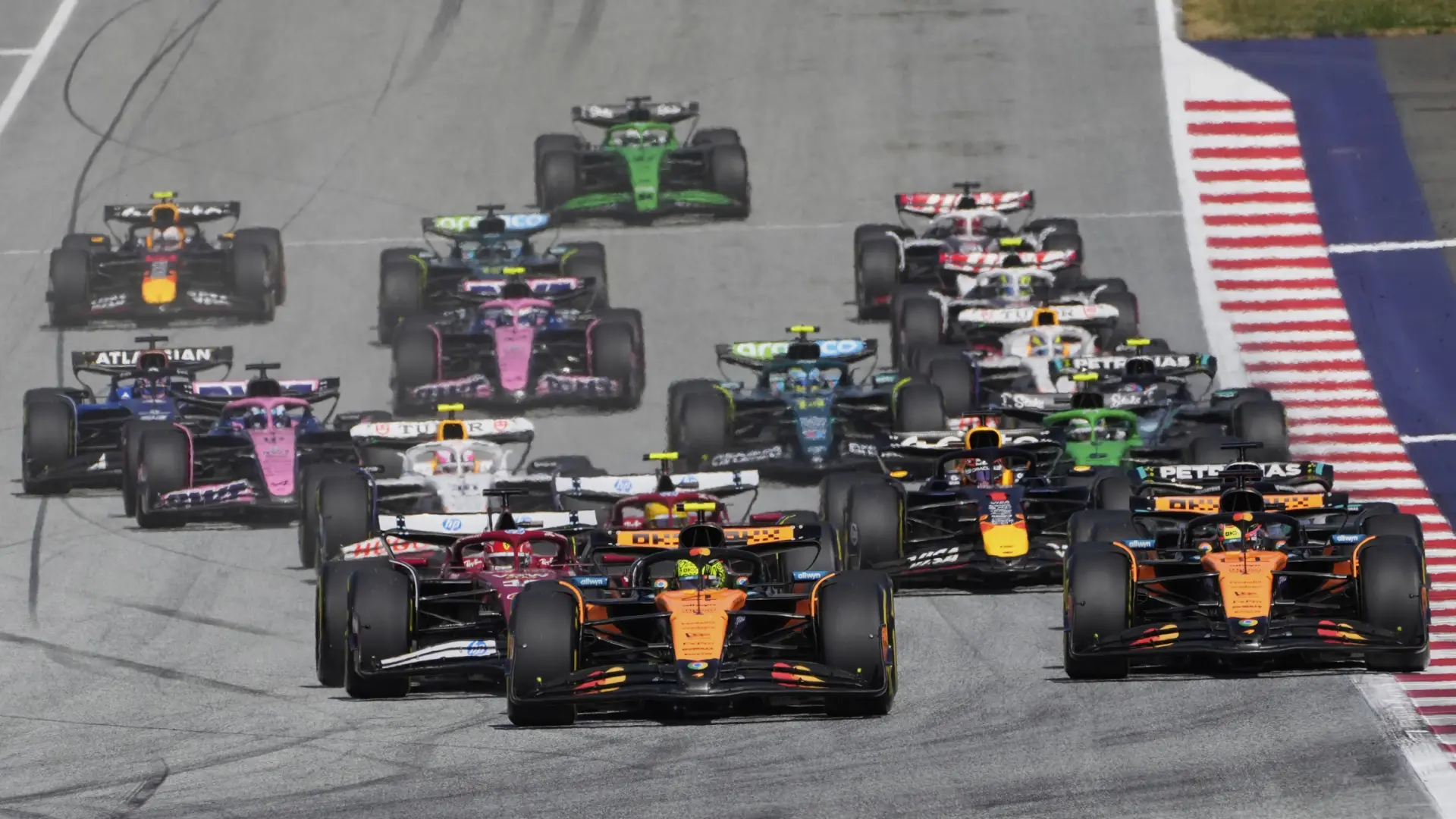 Equipos y pilotos de la temporada 2026 de Fórmula 1: asientos libres, posibles fichajes y rumores de la 'silly season'