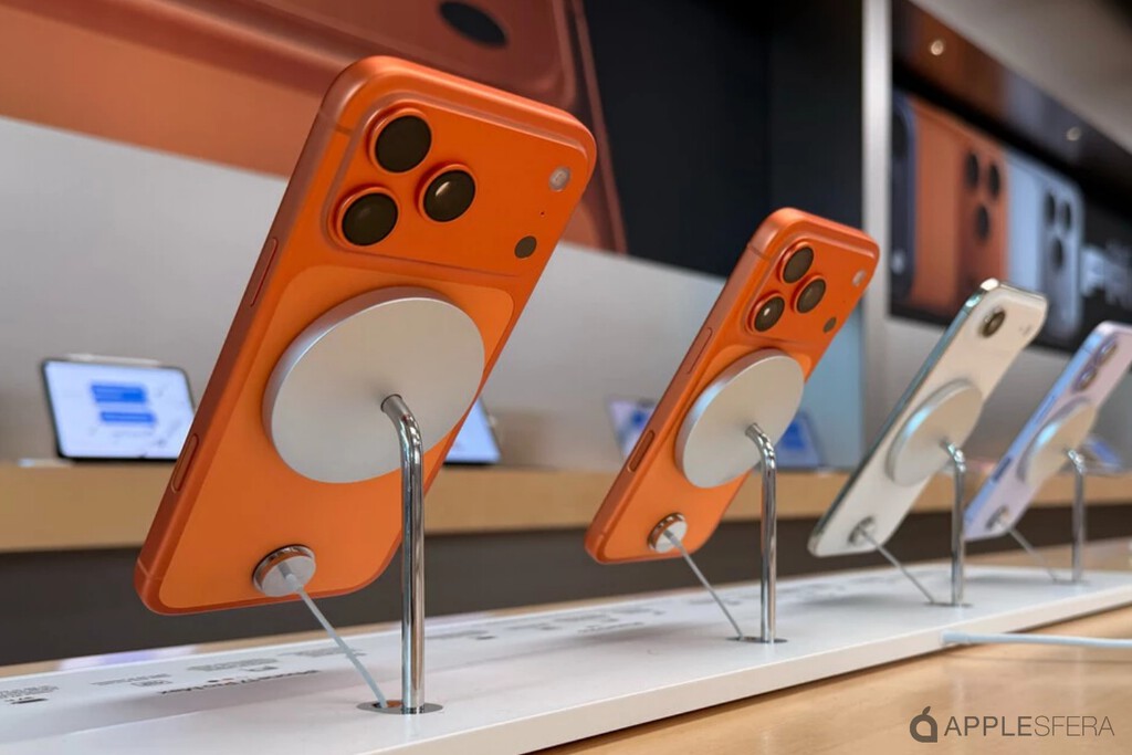 "También ocurre con los iPhone 16". Ante la polémica de los iPhone 17 Pro rayados, las Apple Store han tomado medidas