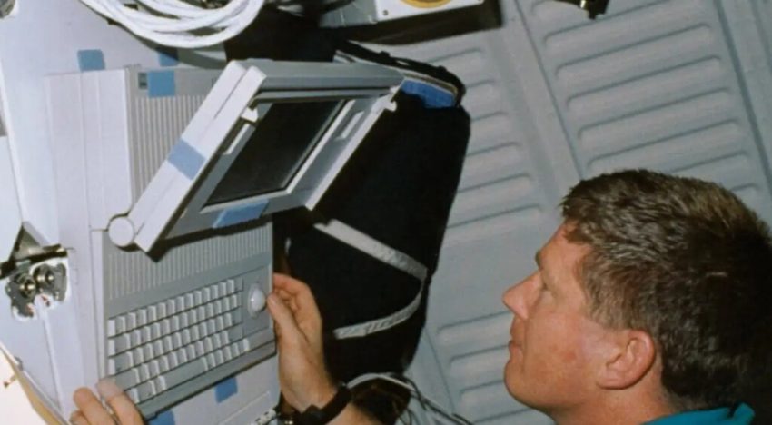 En 1991, la NASA envió el primer email desde el espacio. Lo increíble es que no usó un superordenador, sino un Mac que cualquiera podía comprar
