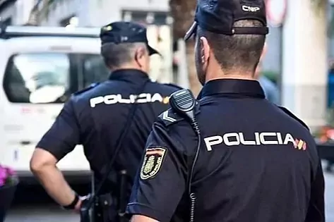 Detenidos dos hombres en Badajoz por la muerte de una mujer cuyo cadáver apareció en un incendio de su vivienda