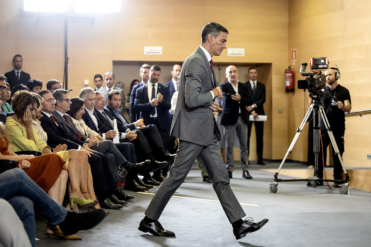 Moncloa aleja la aprobación de los Presupuestos por las exigencias «inasumibles» de sus socios y para no dar la puntilla a Montero