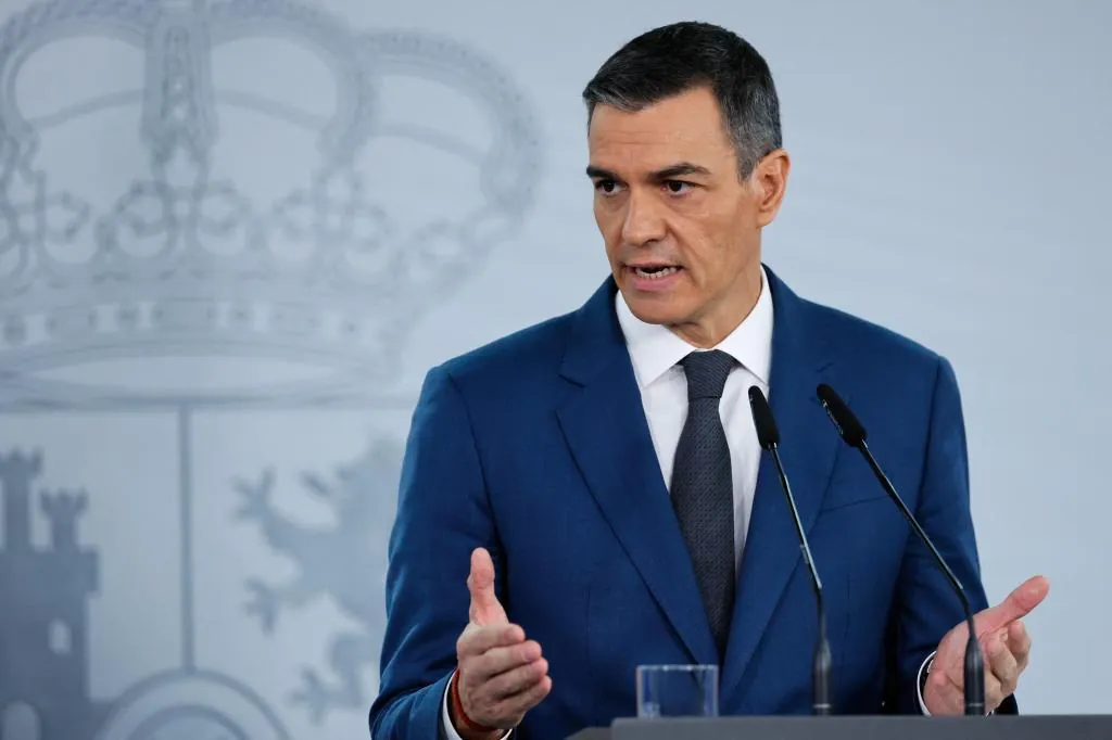 Israel se lanza contra el «corrupto gobierno de Sánchez» y recuerda «los crímenes de España contra el pueblo judío» como respuesta a las medidas de Moncloa