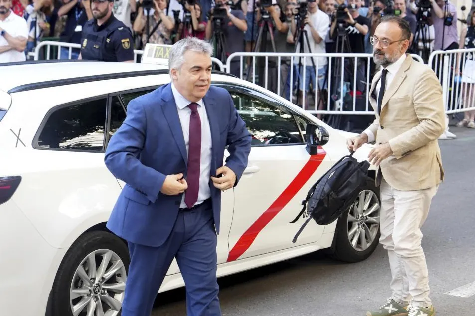 El juez del Supremo rechaza que Cerdán sea «víctima» de un «siniestro complot» policial