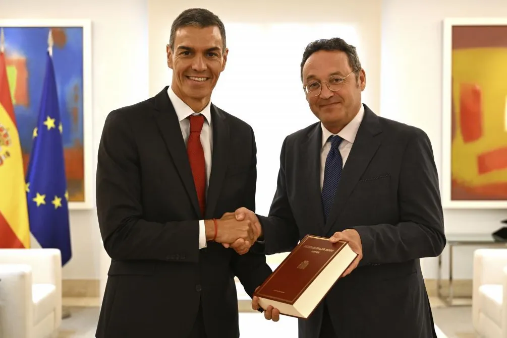 Jueces, fiscales y abogados alertan de la mala calidad de las nuevas pulseras antimaltratadores: «Los dispositivos fallan, es algo recurrente»