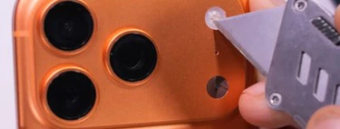 Apple se moja y zanja la polémica del "scratchgate": el culpable de los arañazos del iPhone 17 Pro es un accesorio de sus propias tiendas 
