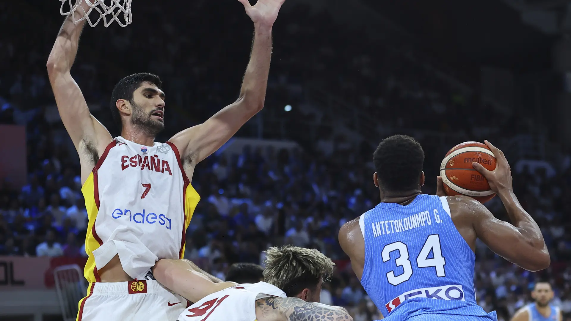 Debacle de España: eliminada en la primera fase del Eurobasket tras caer ante Grecia con una remontada que se quedó a medias