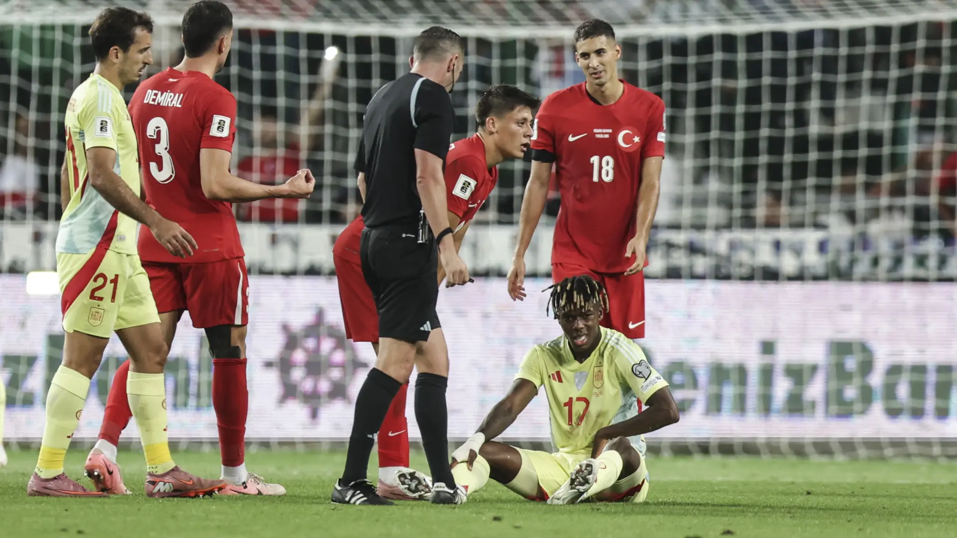 El parte médico condena a Nico Williams: podría perderse el debut del Athletic en la Champions League