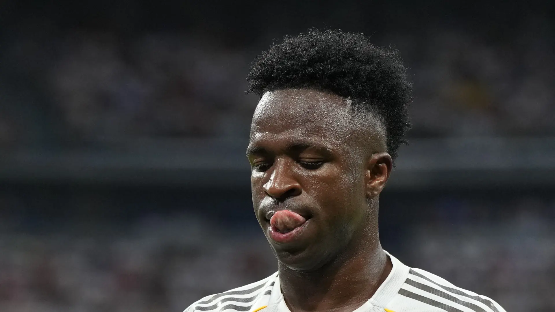 El cabreo de Vinícius al irse al banquillo en el partido ante el Espanyol: «A todos les sucede»