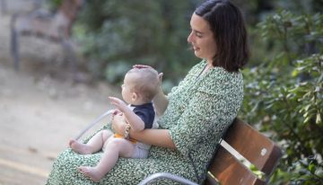 Las madres españolas, a la cabeza en ansiedad y agotamiento en la UE: el 78% están sobrecargadas