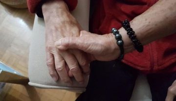Las cuidadoras, las «olvidadas» que afrontan el alzhéimer en soledad y sin conocimientos