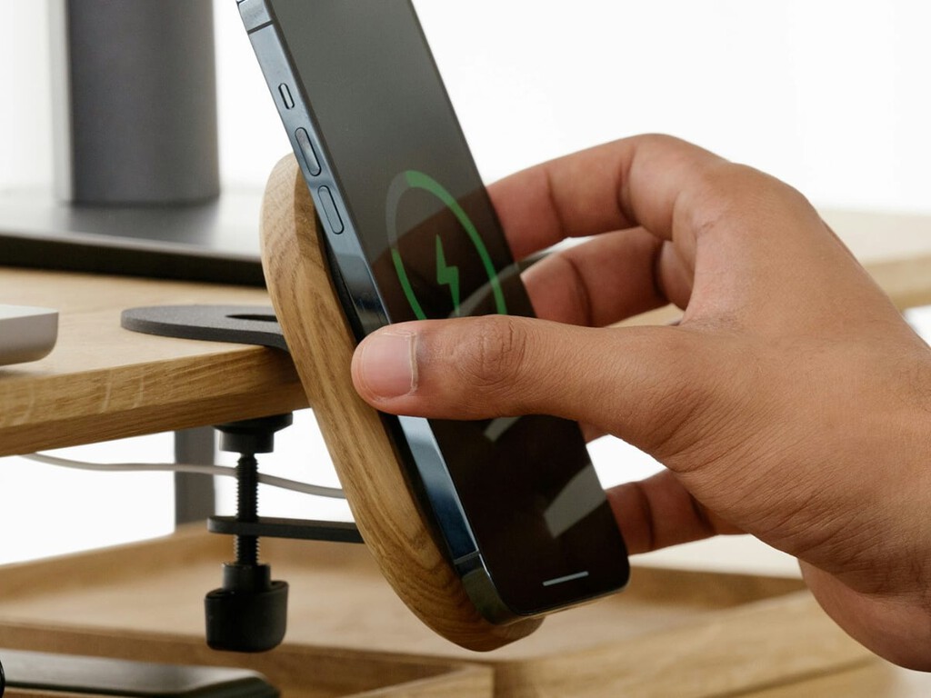 Primero fue Qi, luego MagSafe, ahora Qi2. La carga inalámbrica del iPhone es un lio y es muy probable que estés perdiendo dinero y velocidad 