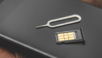 Apple lleva 15 años con los derechos de un material más duro que el acero. El problema es que solo lo ha usado para fabricar el pincho de la SIM, hasta ahora