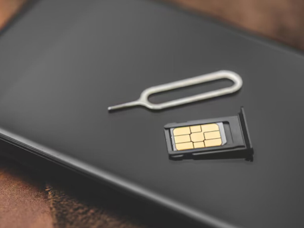 Apple lleva 15 años con los derechos de un material más duro que el acero. El problema es que solo lo ha usado para fabricar el pincho de la SIM, hasta ahora