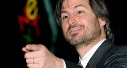 Así era la oferta de trabajo para entrar en el «dream team» de Steve Jobs tras salir de Apple: el sueldo era una locura, la estabilidad… nula Así era la oferta de trabajo para entrar en el «dream team» de Steve Jobs tras salir de Apple: el sueldo era una locura, la estabilidad… nula