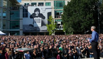 Steve Jobs ejecutó el último gran despido masivo en Apple en 1997. La lección que aprendió la compañía es la clave de por qué hoy no echa a nadie como otras Big Tech