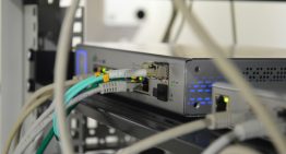 El Wi-Fi de casa puede ir más lento por culpa de tus cables. Esta es la mejor solución para que no pase