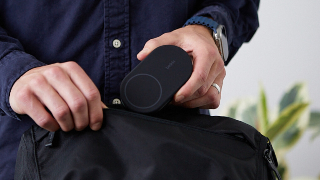 Pequeño, plegable y para iPhone: en oferta el cargador MagSafe de Belkin para tener en casa o viajar 