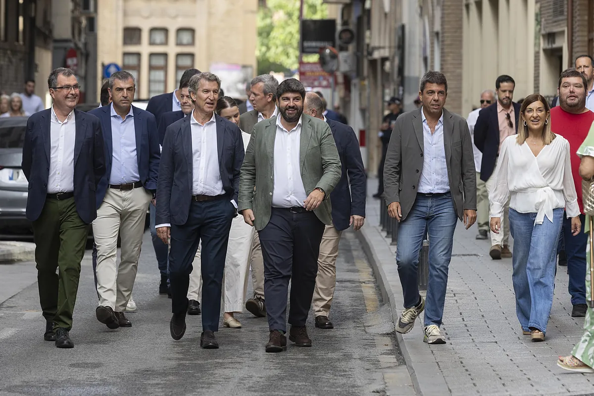 El PP entra en el siglo salvaje
