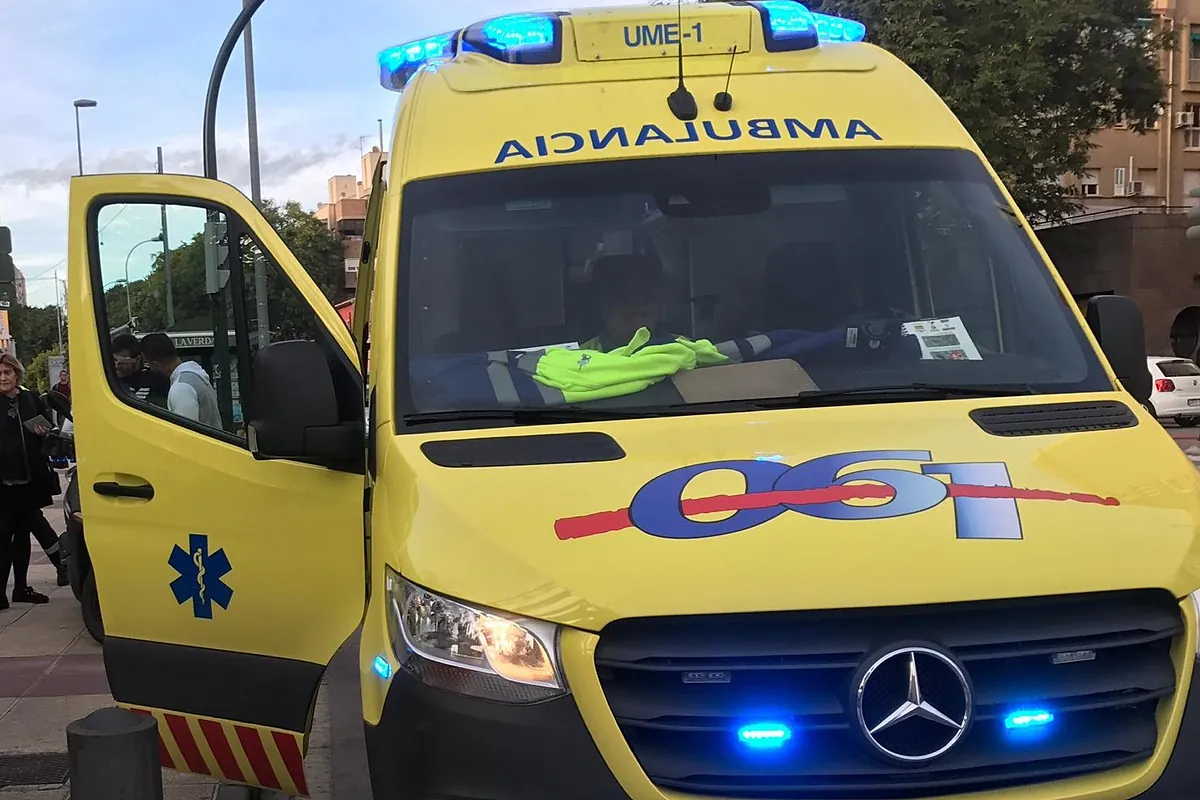 Muere un hombre tras quedar atrapado en un contenedor de ropa en Puente Tocinos (Murcia)