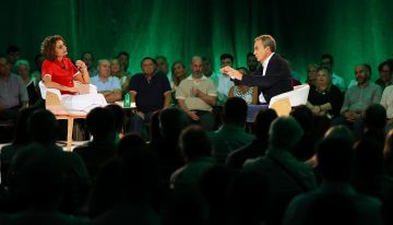Montero trata de aislarse del escándalo de los sobres del PSOE: «Dicen que estamos aquí para aprovecharnos, pero hay tantos que nos dejamos la piel…»