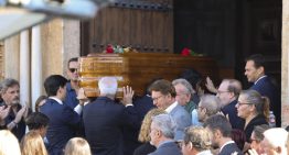 Pedro Sánchez y cinco ministros, en el funeral de Fernández Vara: «Representó Extremadura, democracia y socialismo»