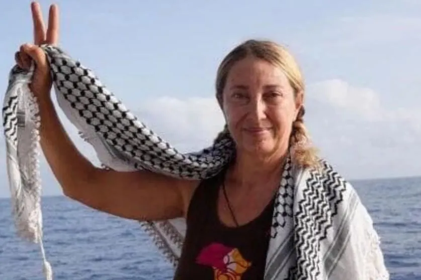 La Policía israelí presenta cargos y pide prisión preventiva para la activista Reyes Rigo, acusada de agredir a una guardia