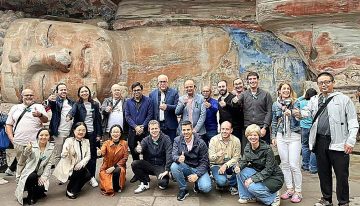 Un desfile de ministros y alcaldes preludia la visita de los Reyes a China: cada vez más delegaciones establecen acuerdos comerciales con el gigante asiático