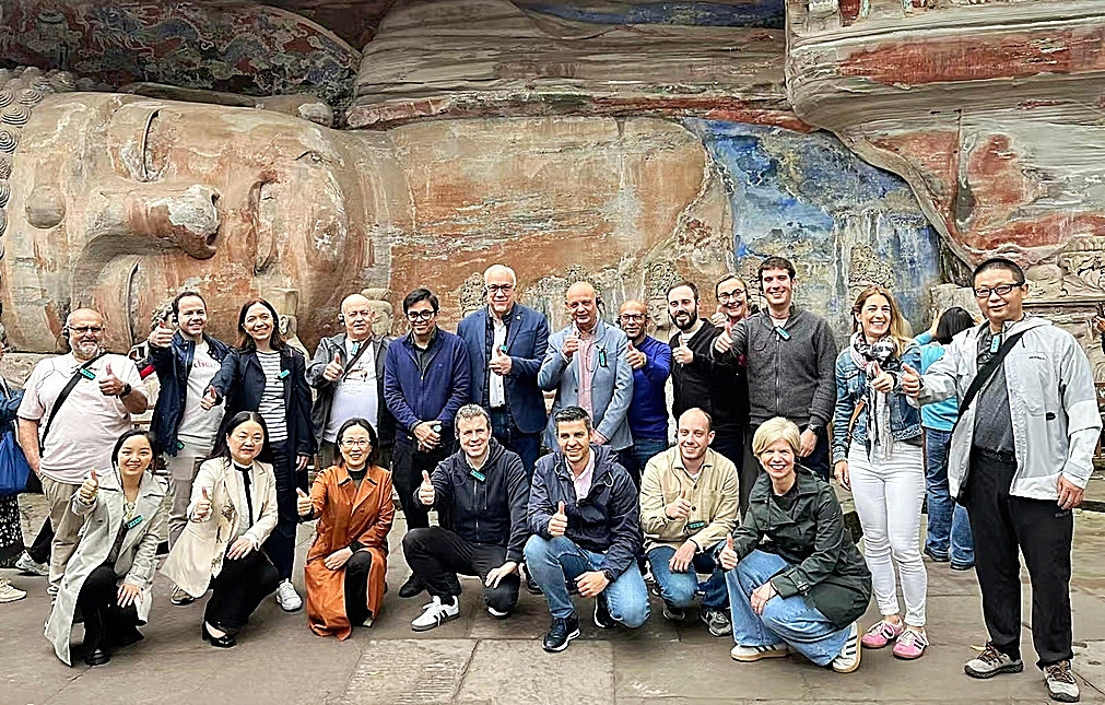 Alcaldes de más de una docena de municipios españoles, en su visita a China el pasado abril