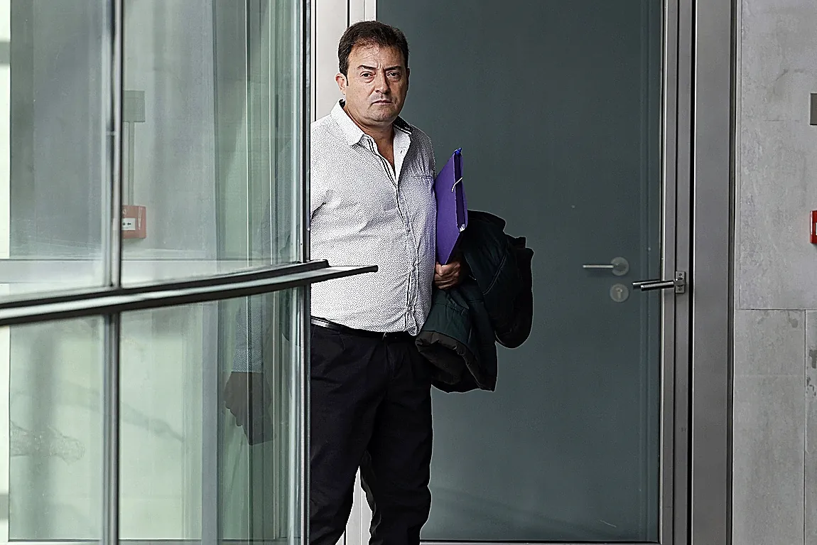 Un técnico de la mesa de Belate admite que el presidente blindado por Chivite le presionó para favorecer a la UTE de Santos Cerdán con 76 millones