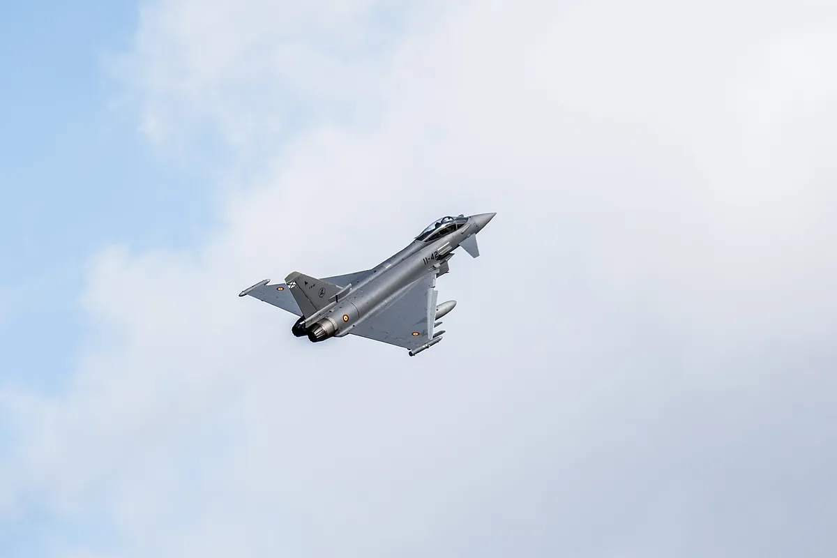 Cazas españoles participan ya en el operativo de la OTAN frente a la entrada de drones rusos
