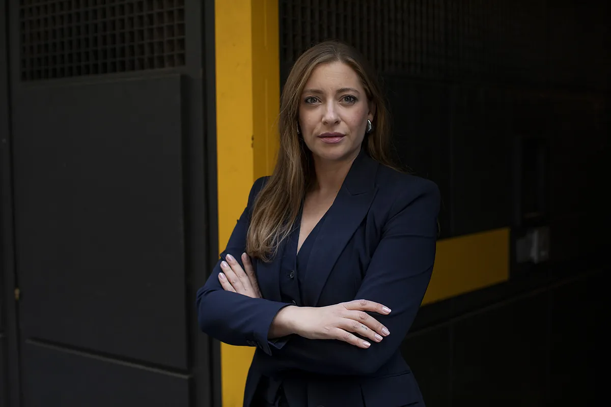 Ester Muñoz: «Vox intenta destruir al PP; no está preparado para gobernar»