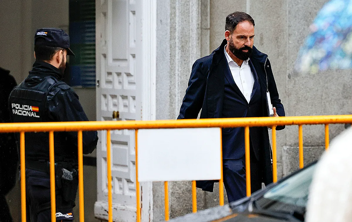 Cargos del PSOE retratan el descontrol de la caja del partido horas antes de comparecer Sánchez: «Funcionaba así para toda la Ejecutiva»