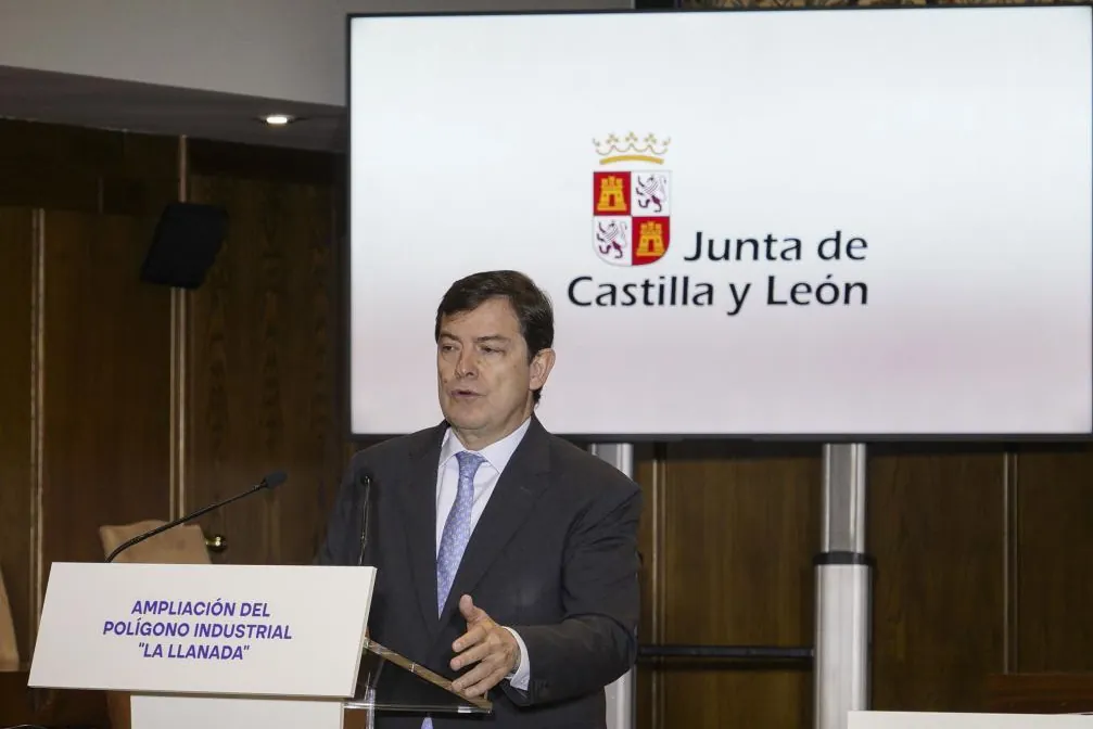 La Fiscalía abre diligencias contra Mañueco y su consejero de Medio Ambiente por la gestión de los incendios de agosto