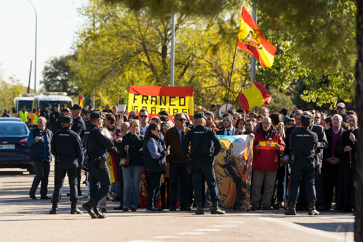 El Gobierno abre el procedimiento para ilegalizar la Fundación Franco y se lo notifica a la entidad