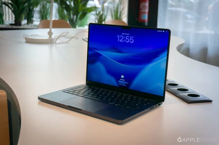 Macbook Pro M5 07