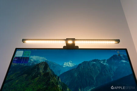 Benq Screenbar Halo 2 01