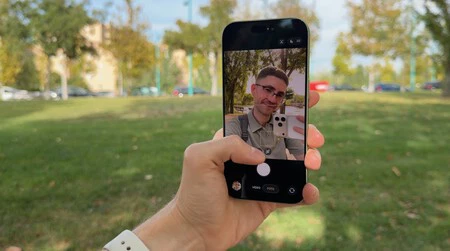 Frontal Iphone 17