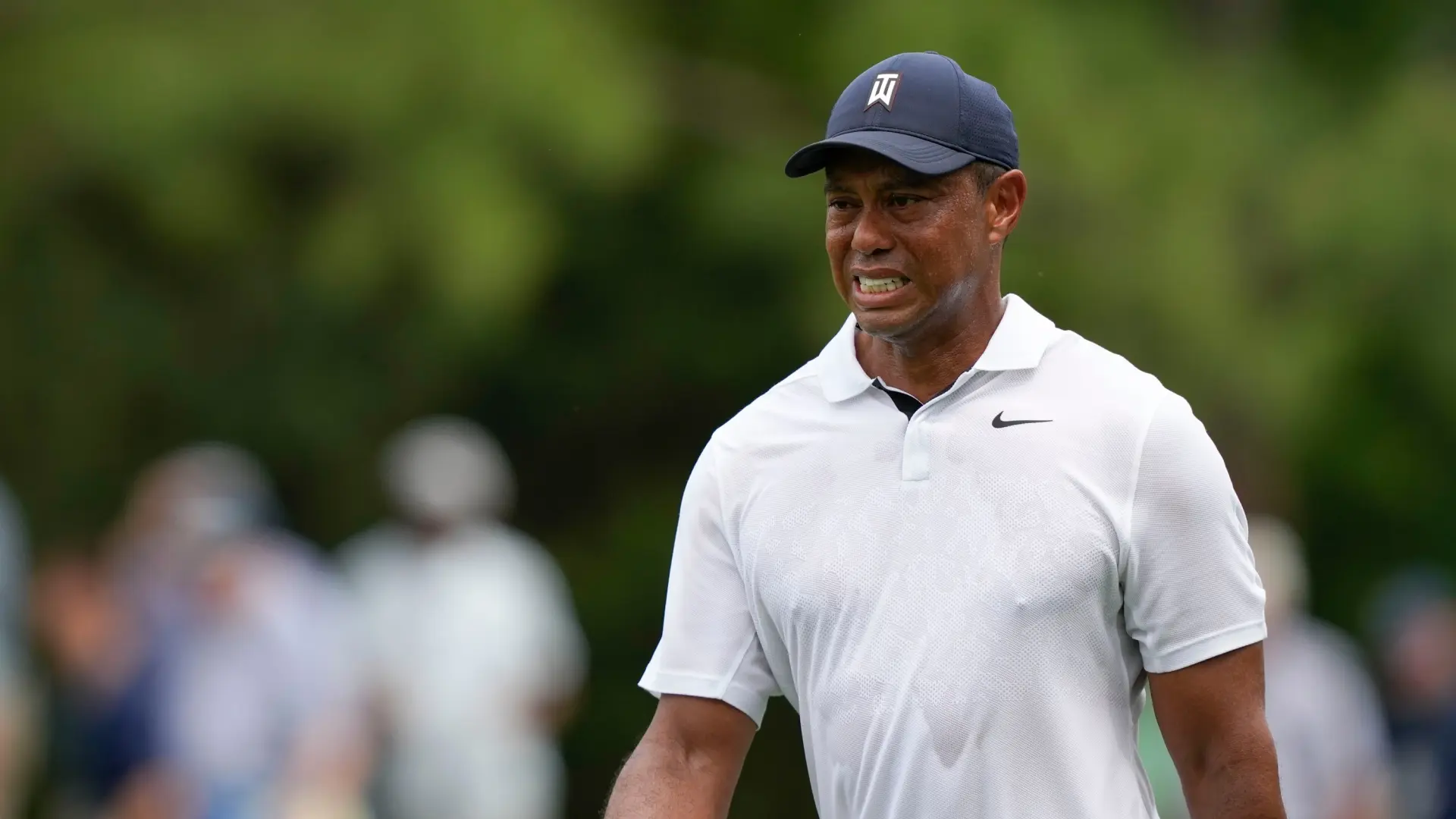 El regreso de Tiger Woods vuelve a frustrarse: operado de la espalda por «dolores y falta de movilidad»