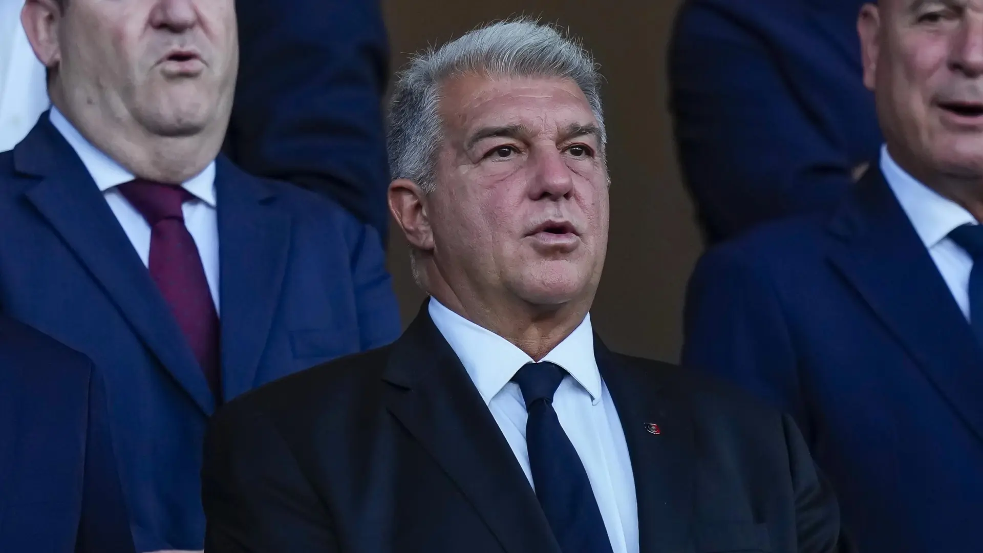 Laporta presume de la situación del Barça y calienta el Clásico: «Lo que hace la televisión del Real Madrid condiciona a los árbitros»