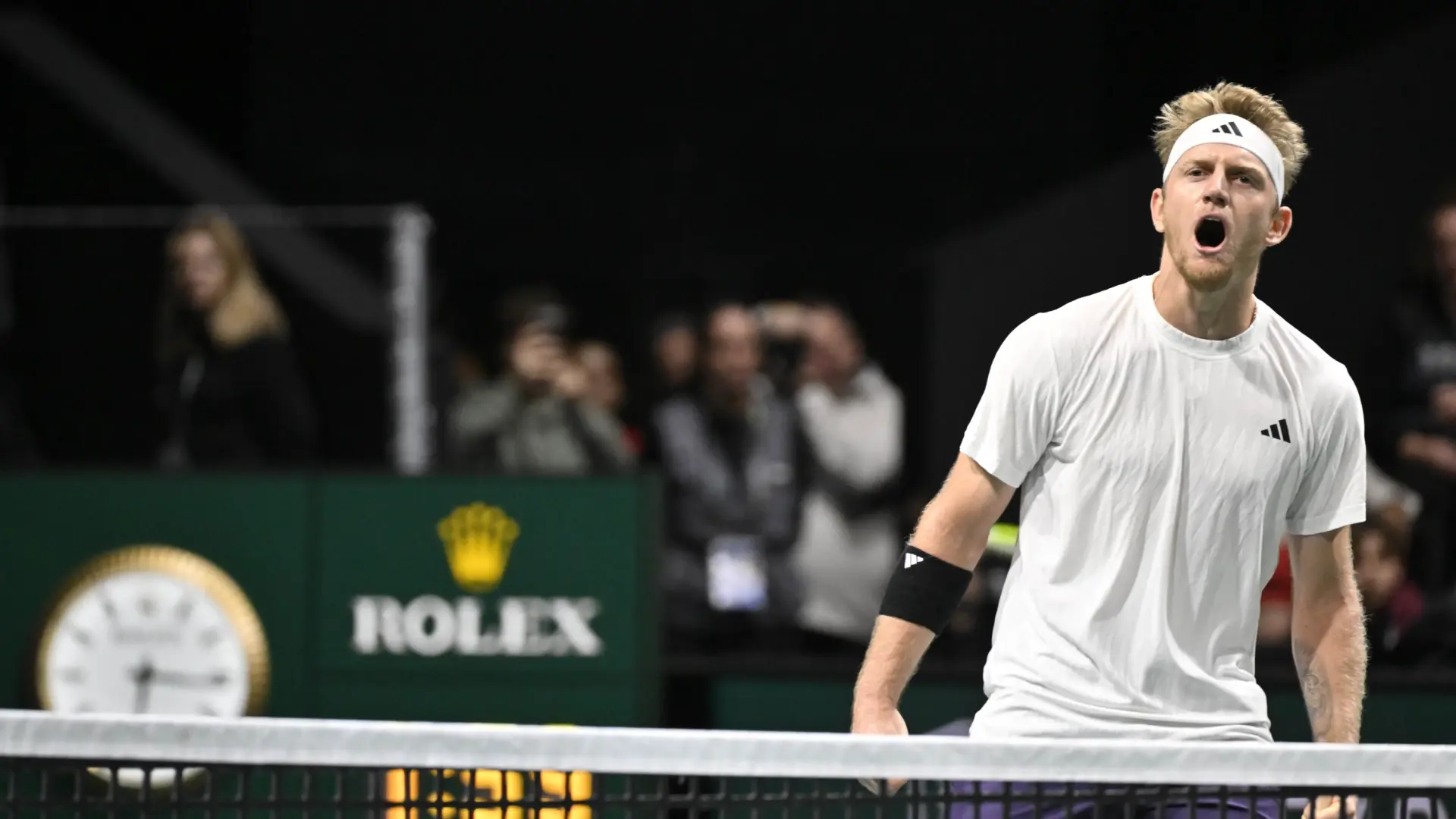 Alexander Zverev corta el camino de Alejandro Davidovich en los octavos del Masters 1.000 de París