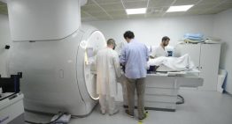 Sant Pau incorpora ultrasonidos para tratar el temblor del párkinson sin cirugía Sant Pau incorpora ultrasonidos para tratar el temblor del párkinson sin cirugía